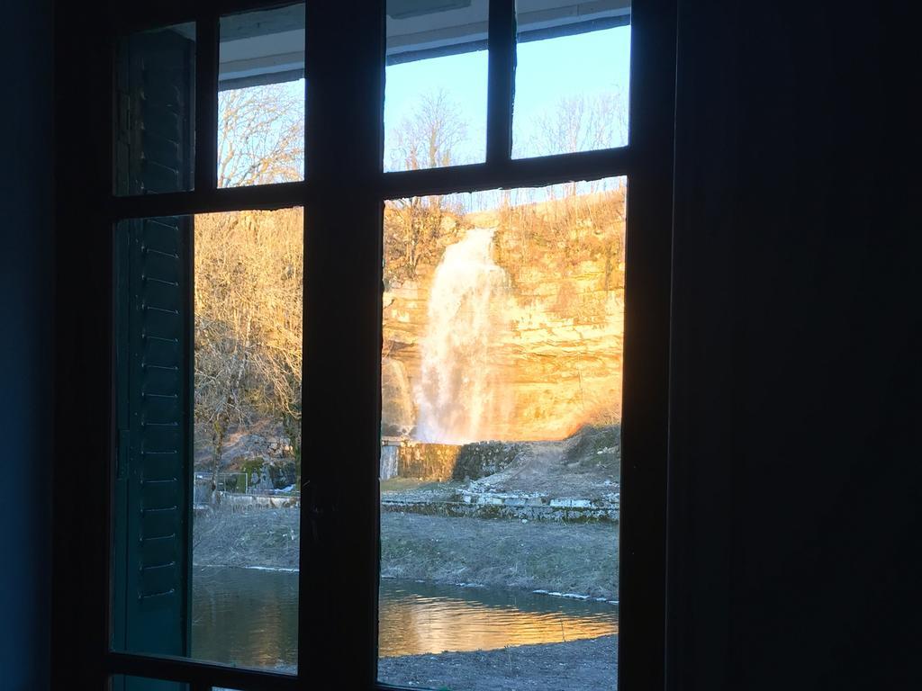 Bonlieu Au Moulin Des Fees - Maison D'Hotes Cascades Du Herisson מראה חיצוני תמונה